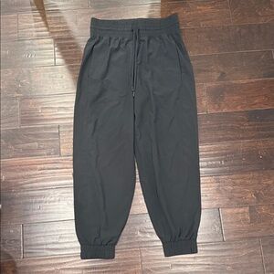 Abercrombie YPB Women’s Black Jogger Pants - brand new perfect condition